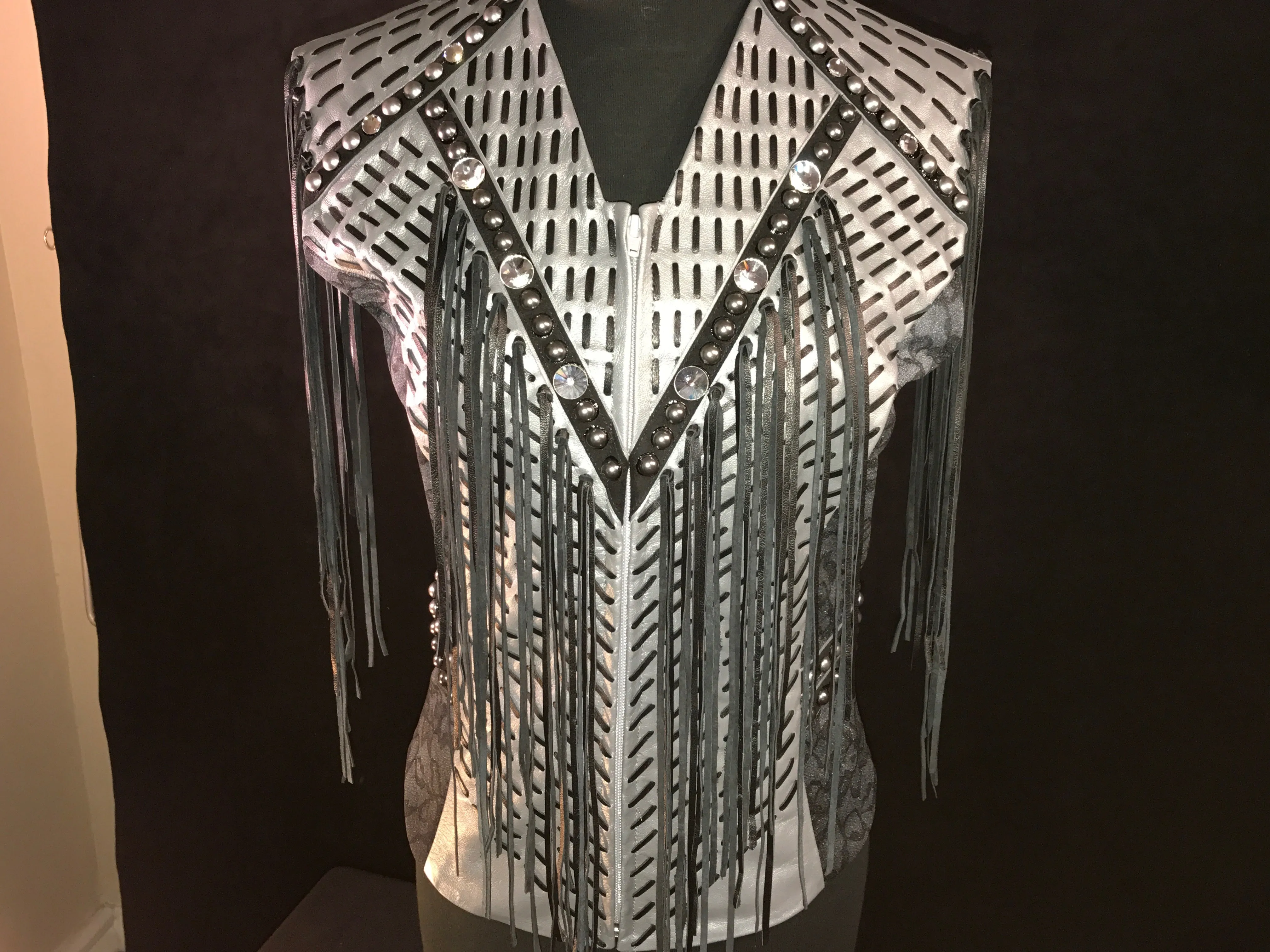 #1702 Grey/Black Lamb Show Vest, Ladies M, 8019-44