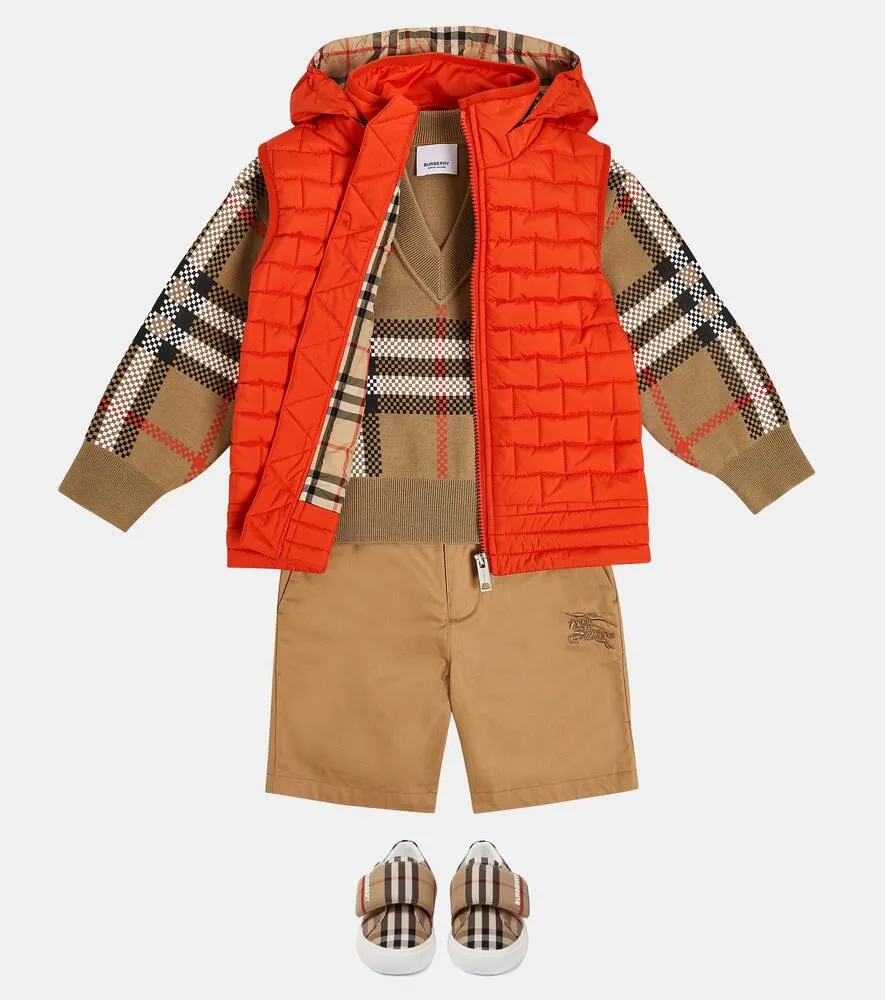 Burberry quilted vest, red