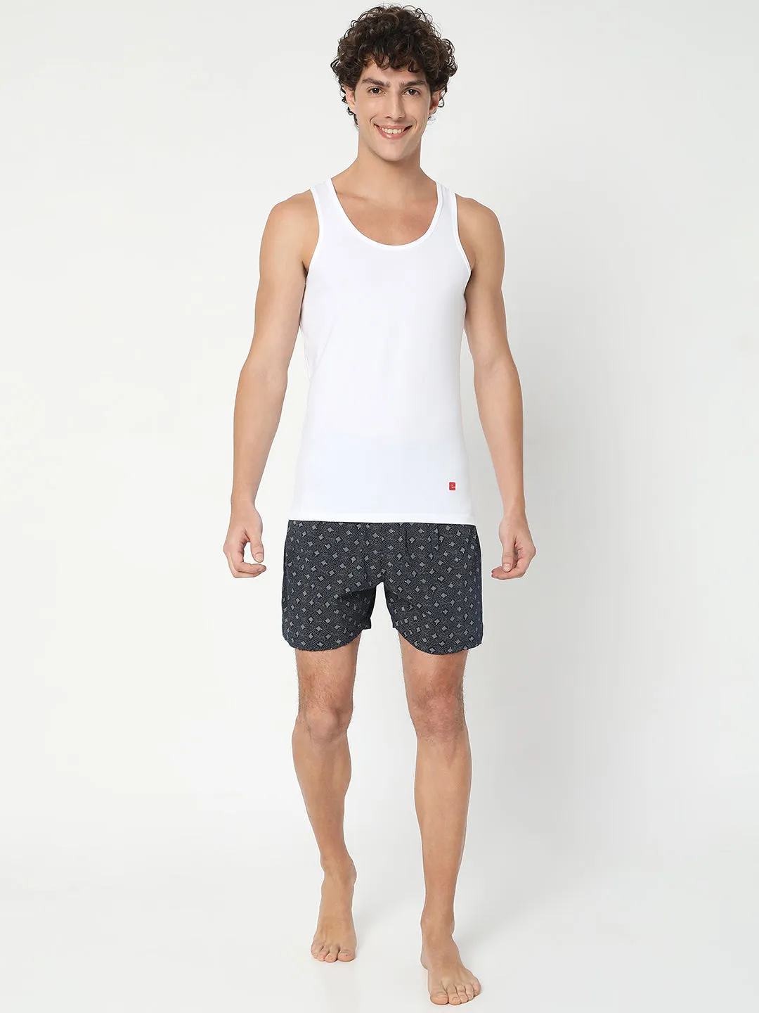 Men Premium White Cotton Blend Regular Fit Vest - Underjeans By Spykar